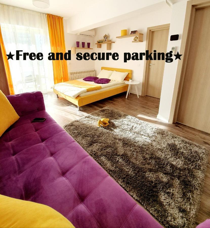 Unique Hotel Apartments Grand Residence Iasi Esterno foto